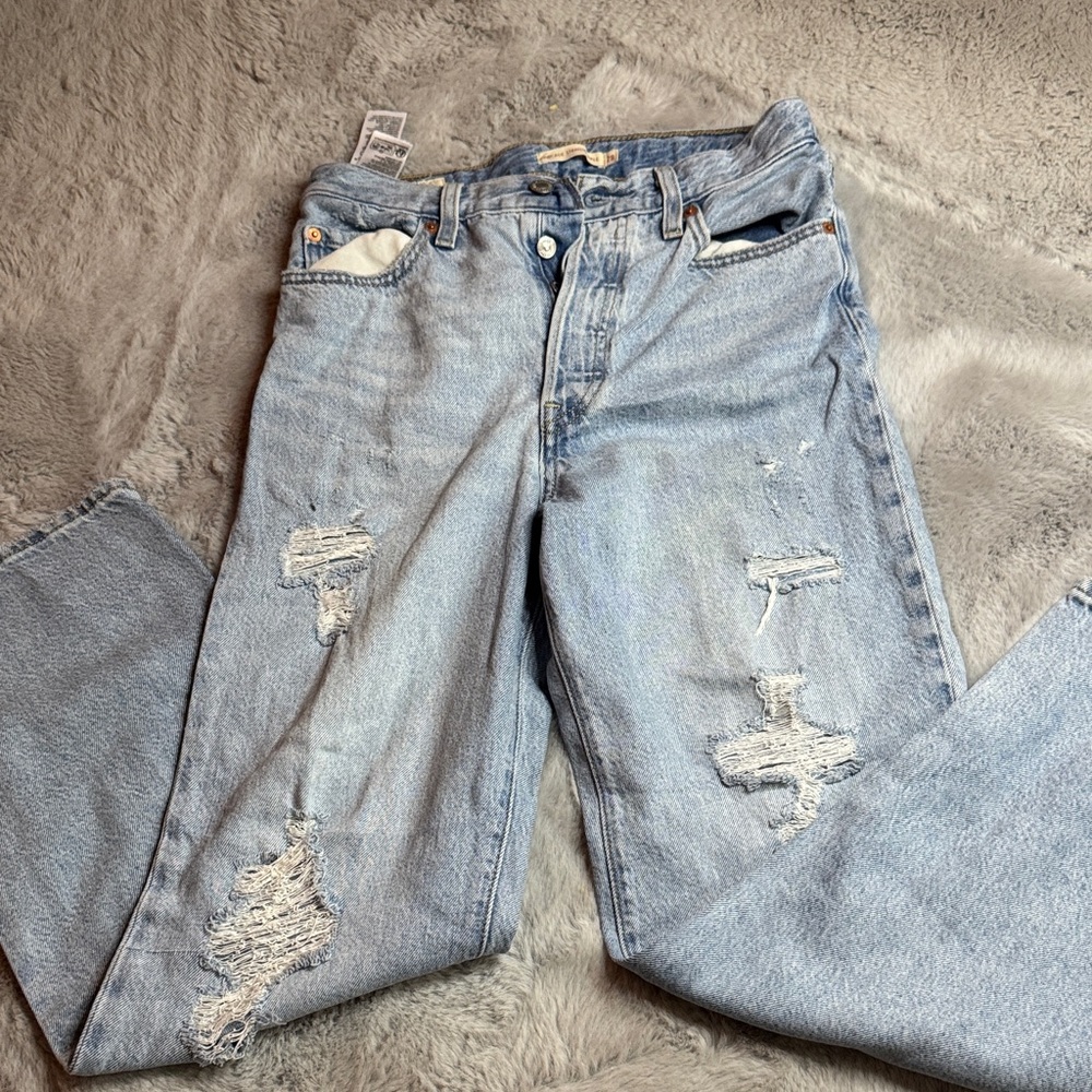 Levi Premium Ribcage Straight Ankle distressed jeans - Picture 1 of 1